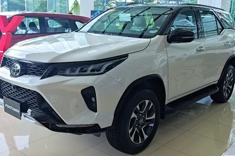 Toyota Fortuner premium SUV