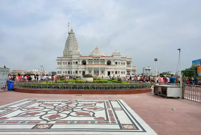 Prem Mandir, Vrindavan